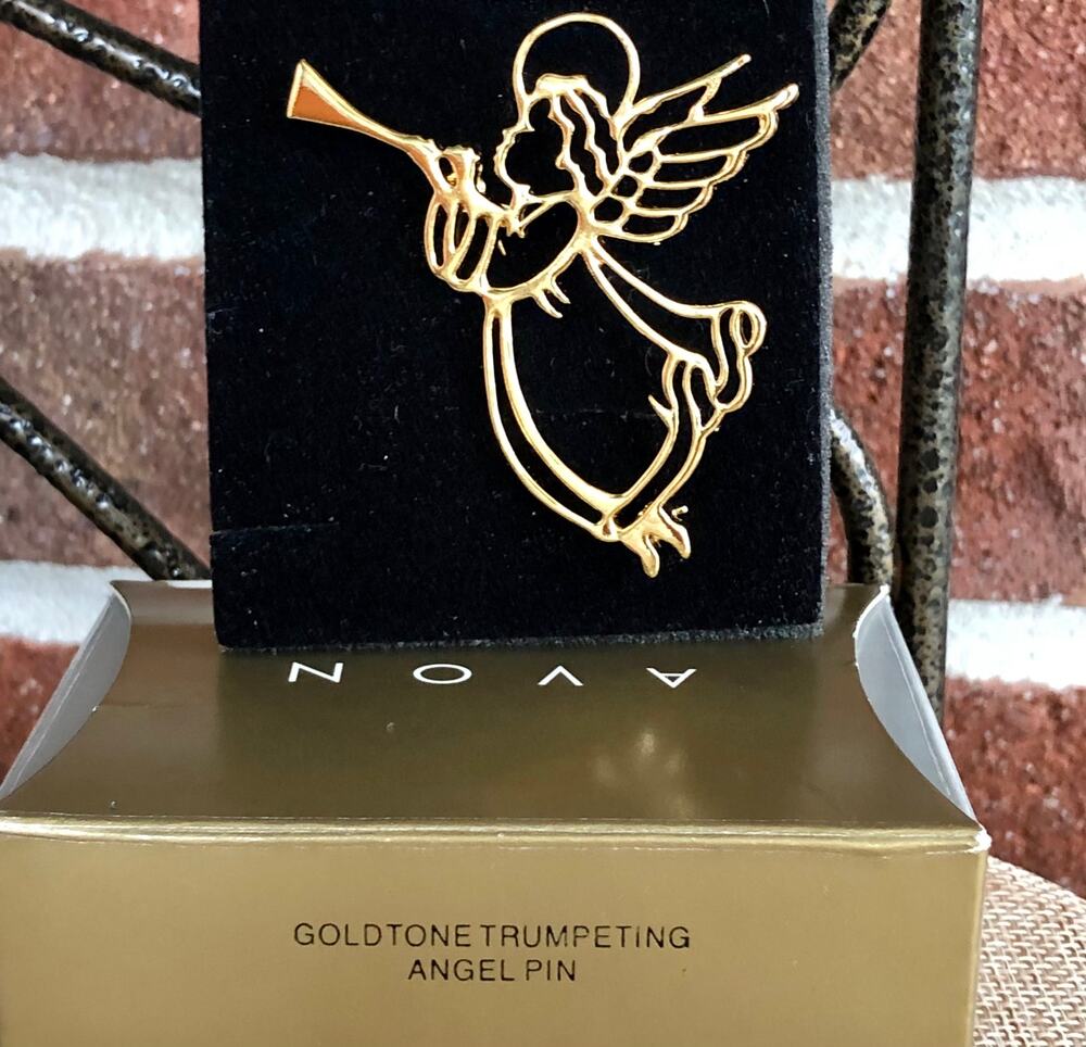 Vintage Avon Goldtone Trumpeting Angel Pin - Excellent Condition - Never Used
